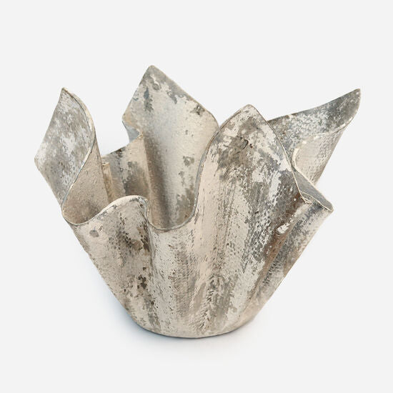 White Mouchoir Planter