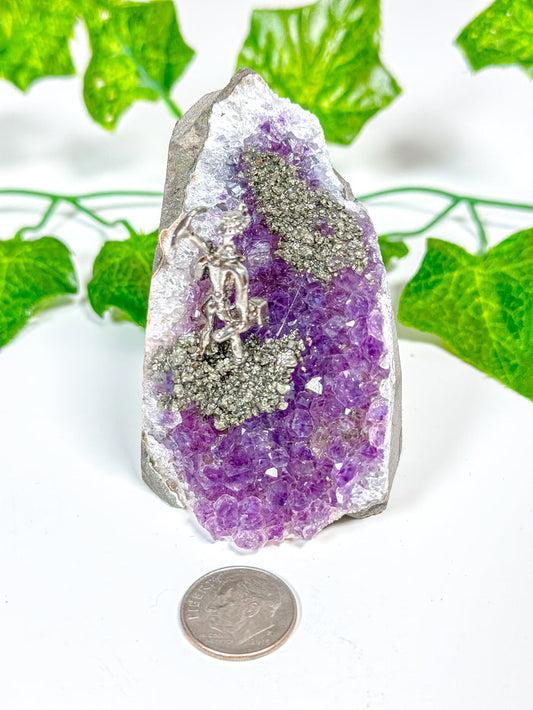 Amethyst Cutbase Pyrite Miner (22J)