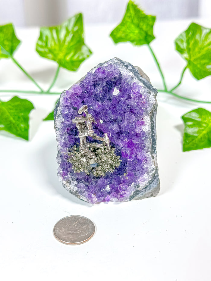 Amethyst Cutbase Pyrite Miner (22K)