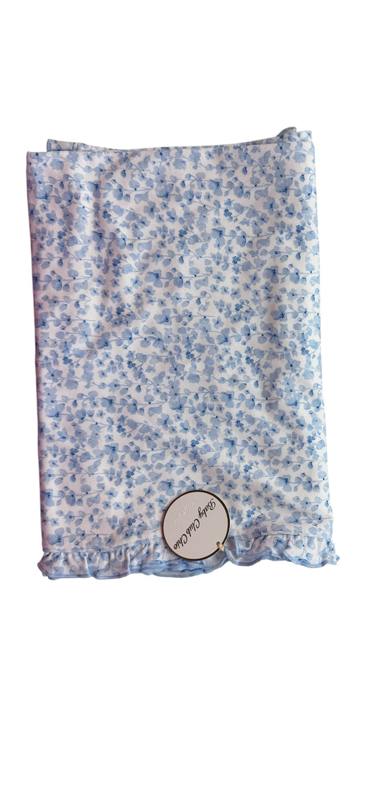 Blue begonias blanket with ruffle