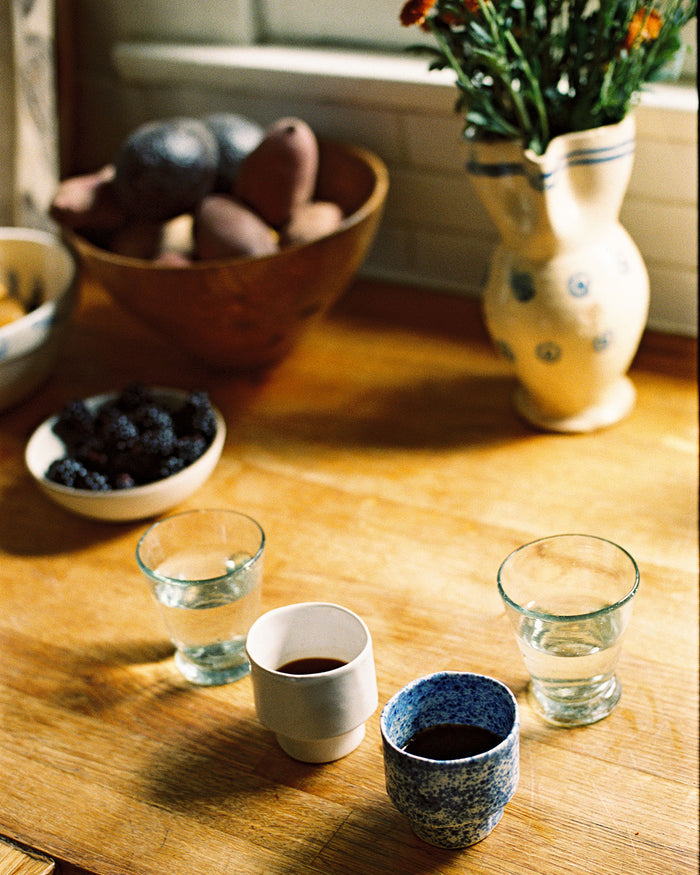 Lips Atelier Espresso Cup in White