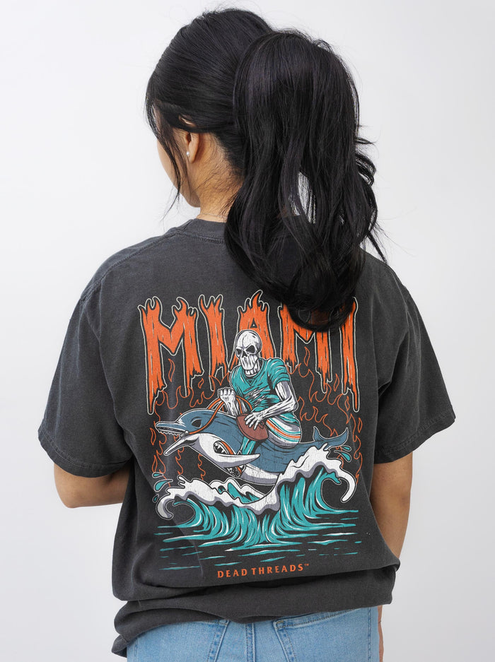 MIAMI FOOTBALL - “3 SKULL” PREMIUM T - SHIRT – T-Shirt – Dead Threads Apparel