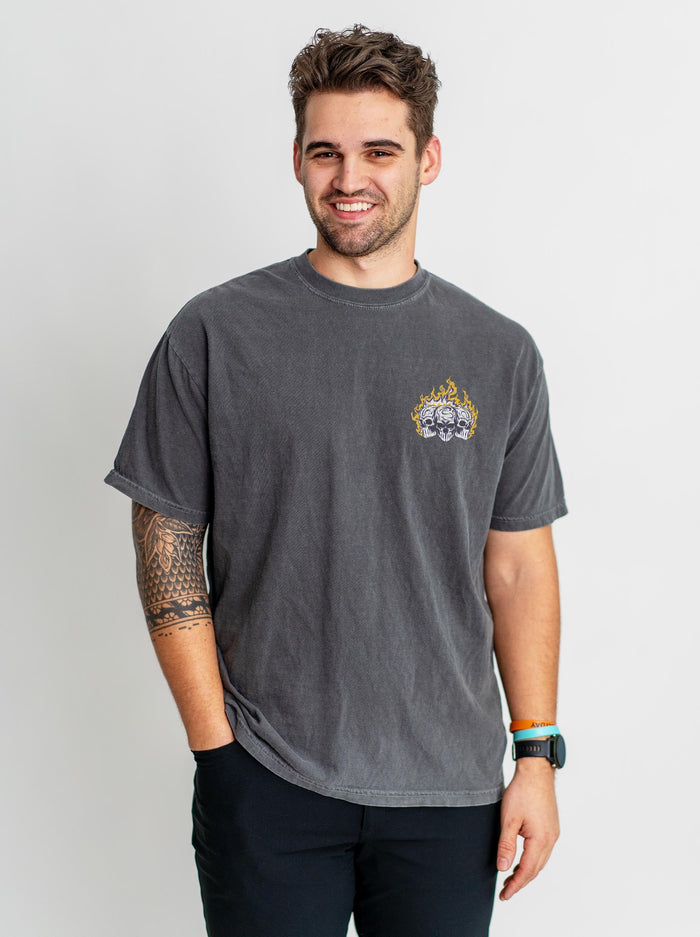 MINNESOTA FOOTBALL v1 - “3 SKULL” PREMIUM T - SHIRT – T-Shirt – Dead Threads Apparel
