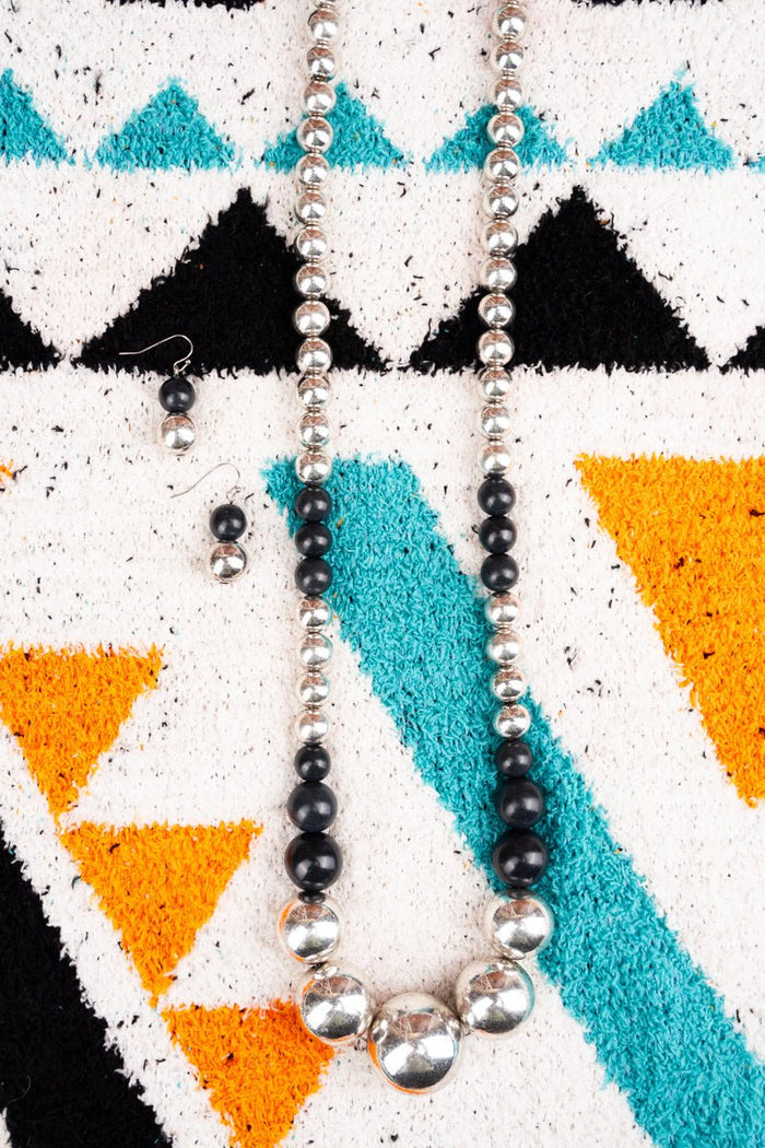 Western Vernon Creek Chunky Black & Silver Tone Beaded Necklace and Earring Set