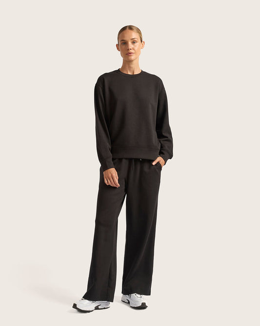 Women's Straight Leg Sweat Pants - Black