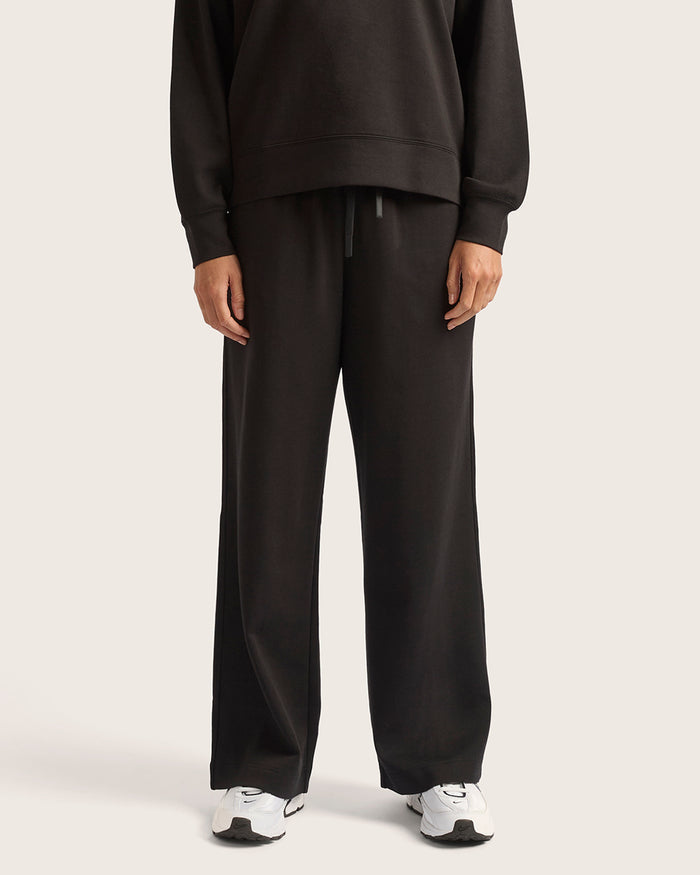 Women's Straight Leg Sweat Pants - Black