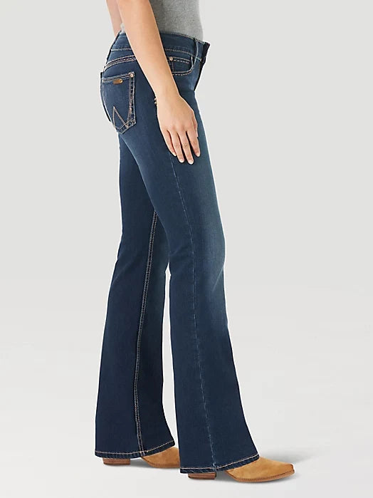 Wrangler Retro Women's Mae Mid-Rise Boot Cut Jean in HT Wash